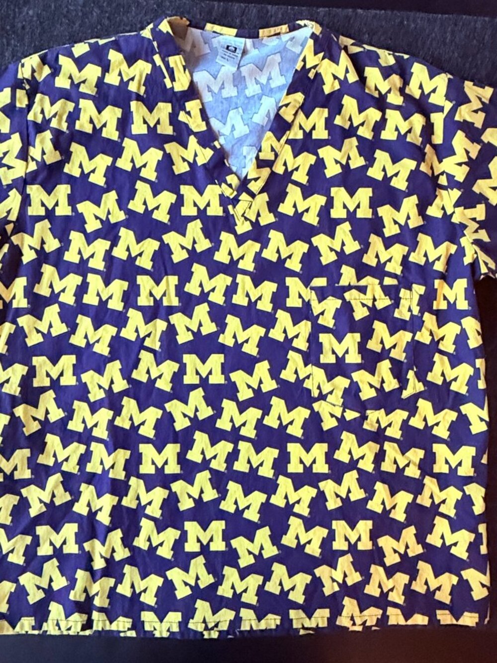 Michigan Wolverines All Over M Scrub Top Adult Large